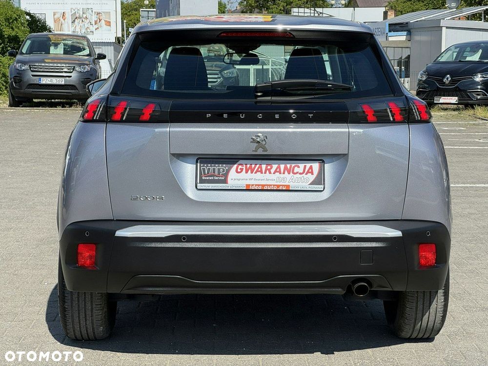 Peugeot 2008 - 8