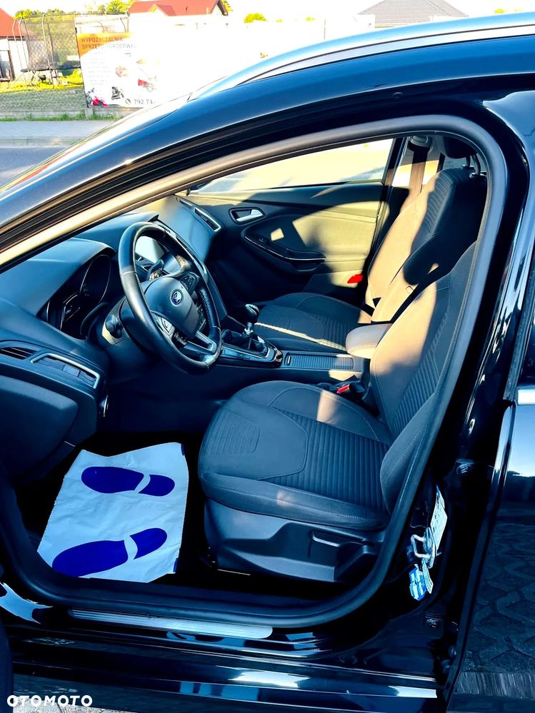 Ford Focus - 9