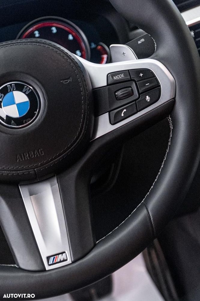 BMW Seria 5 530d xDrive Aut. - 37