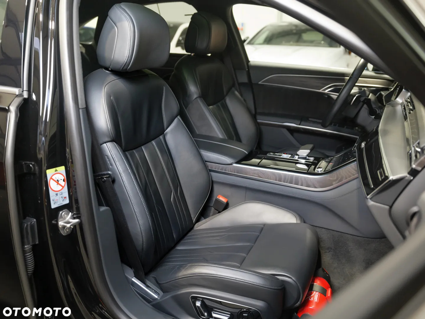 Audi A8 - 26