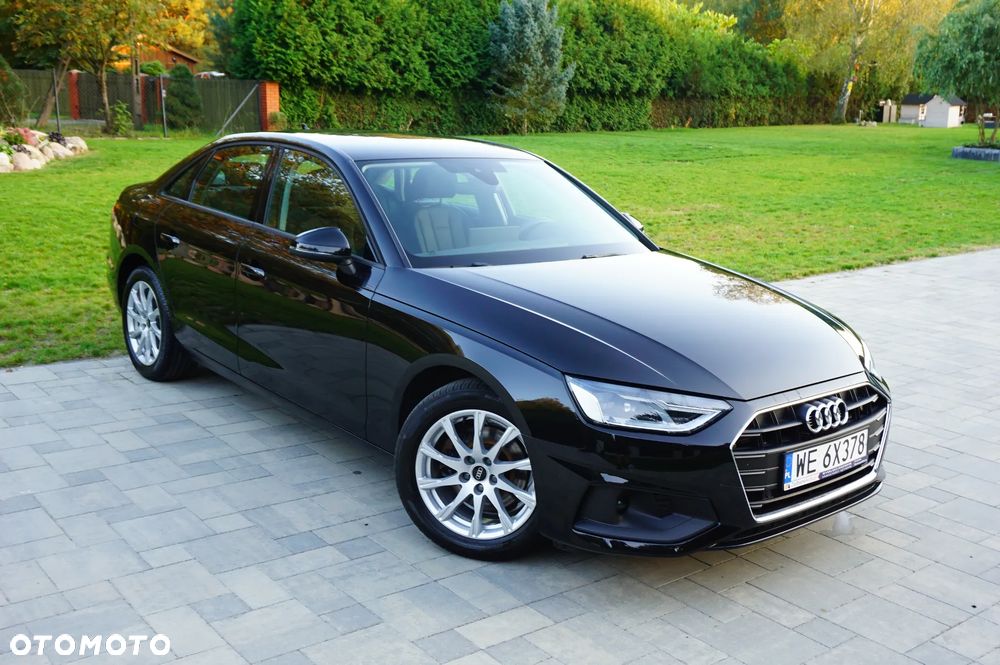 Audi A4 Limousine