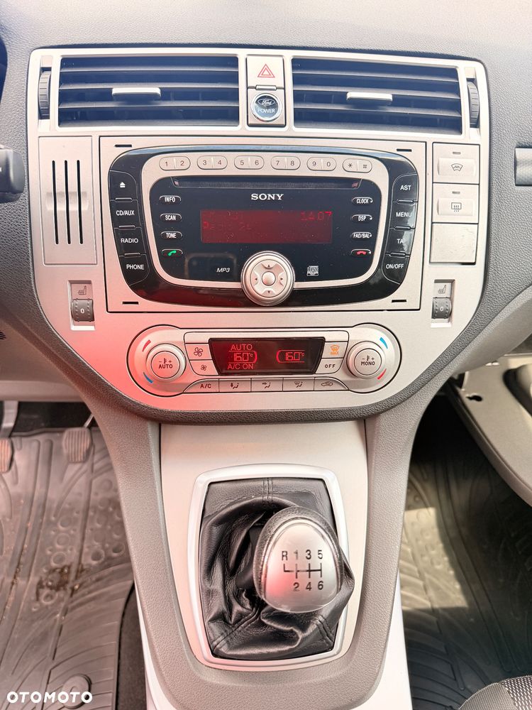 Ford Kuga 2.0 TDCi 4x4 Champions Edition - 27