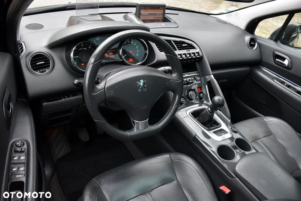 Peugeot 3008 HDi 150 Allure - 5