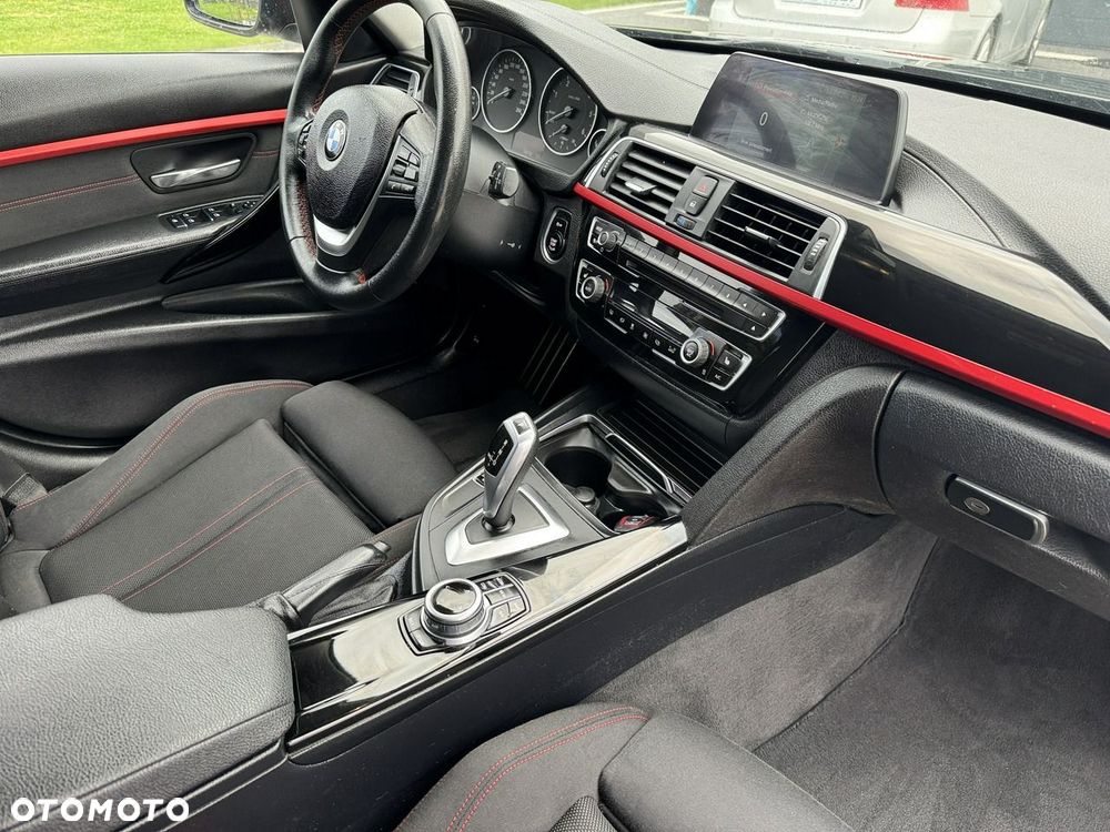 BMW Seria 3 318d Sport Line - 26