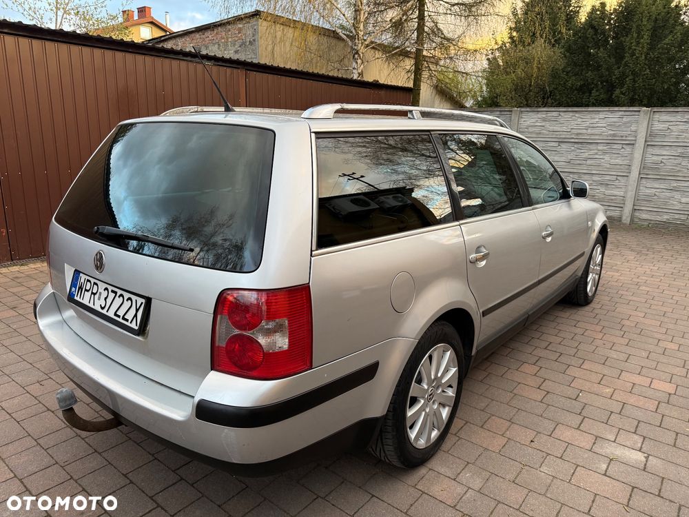 Volkswagen Passat 1.9 TDI Comfortline - 7