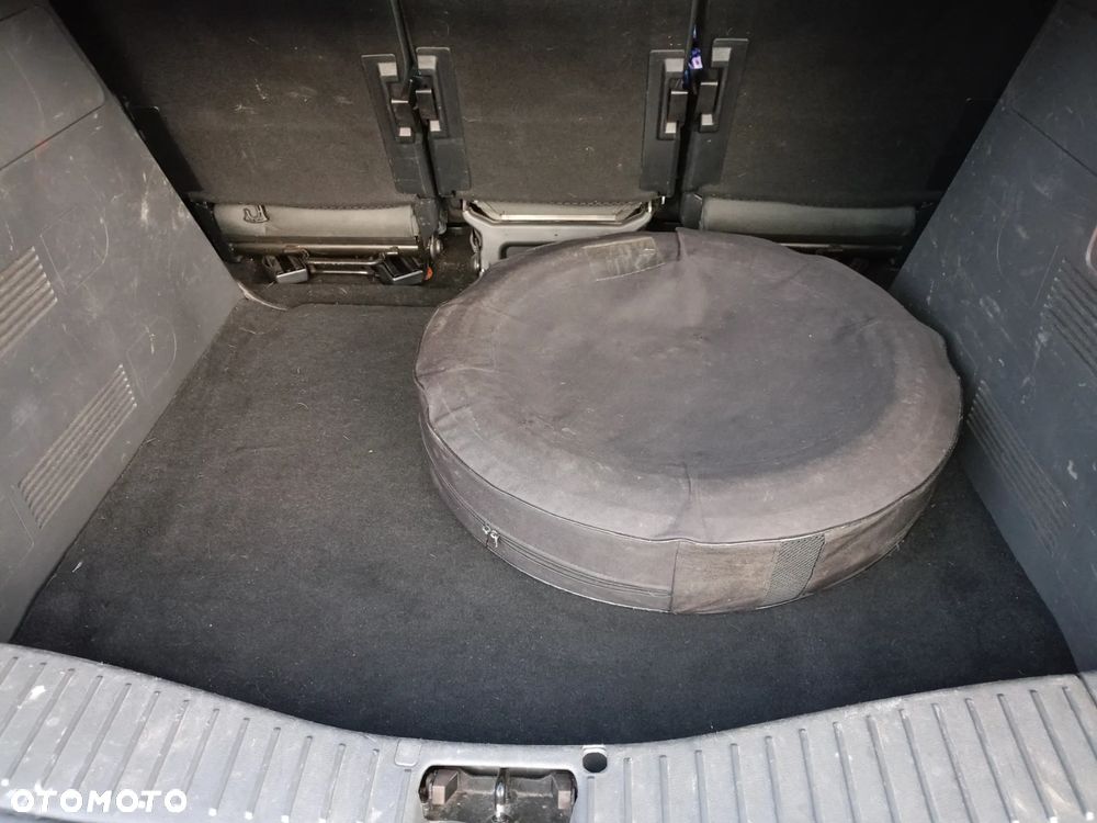 Ford C-MAX 1.8 Titanium - 9