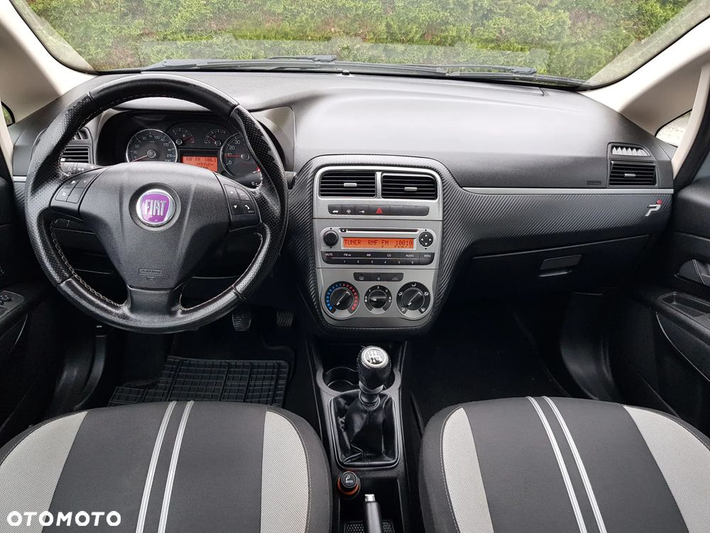 Fiat Punto - 10