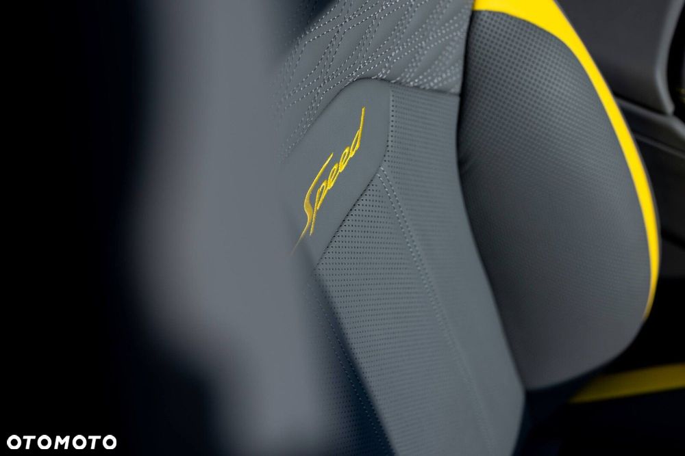 Bentley Bentayga - 17