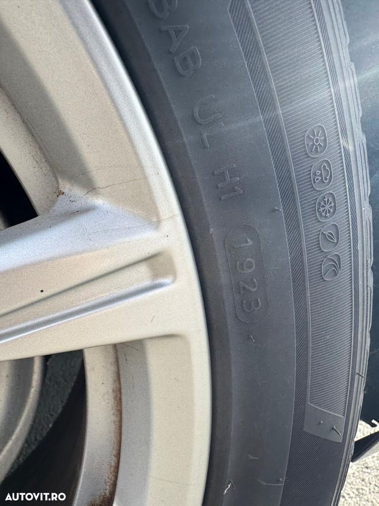 Audi A4 2.0 TDI S tronic quattro - 33