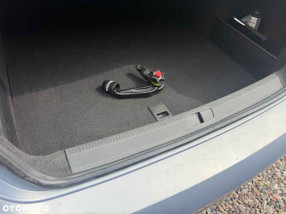 Volkswagen Passat 2.0 TDI Comfortline DSG - 15