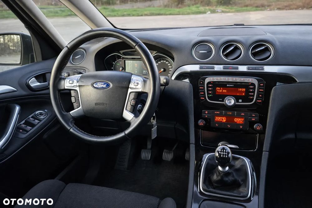 Ford S-Max 2.0 TDCi DPF Titanium - 6
