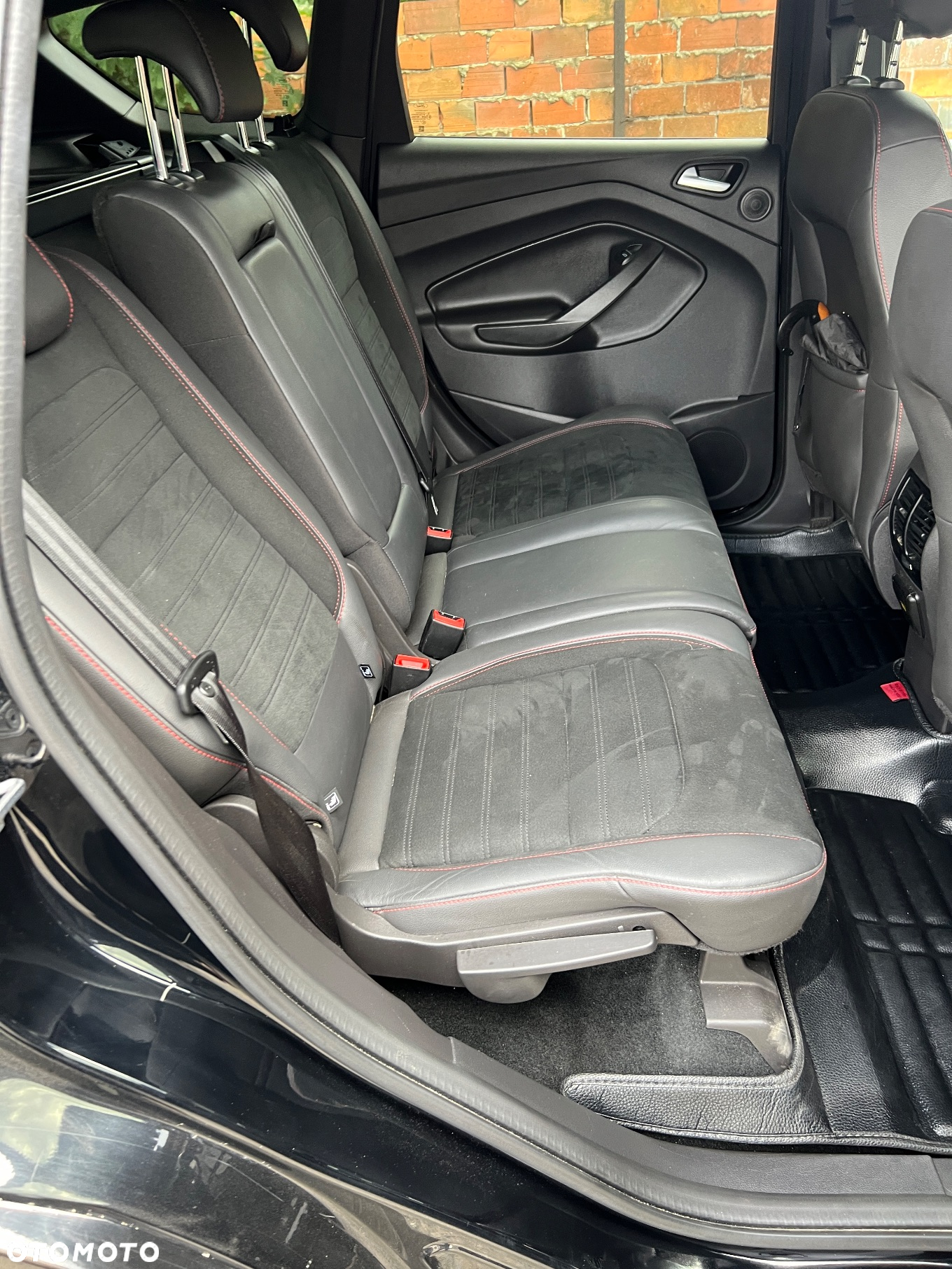 Ford Kuga 2.0 TDCi AWD ST-Line - 10
