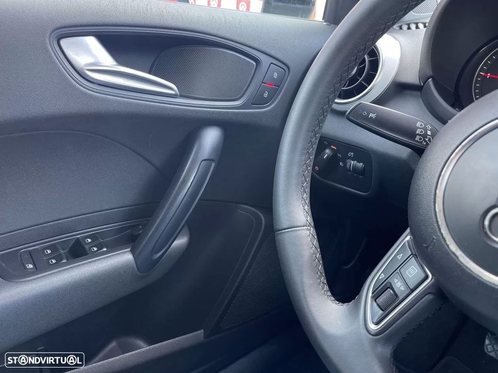 Audi A1 Sportback 1.6 TDI S-line - 17