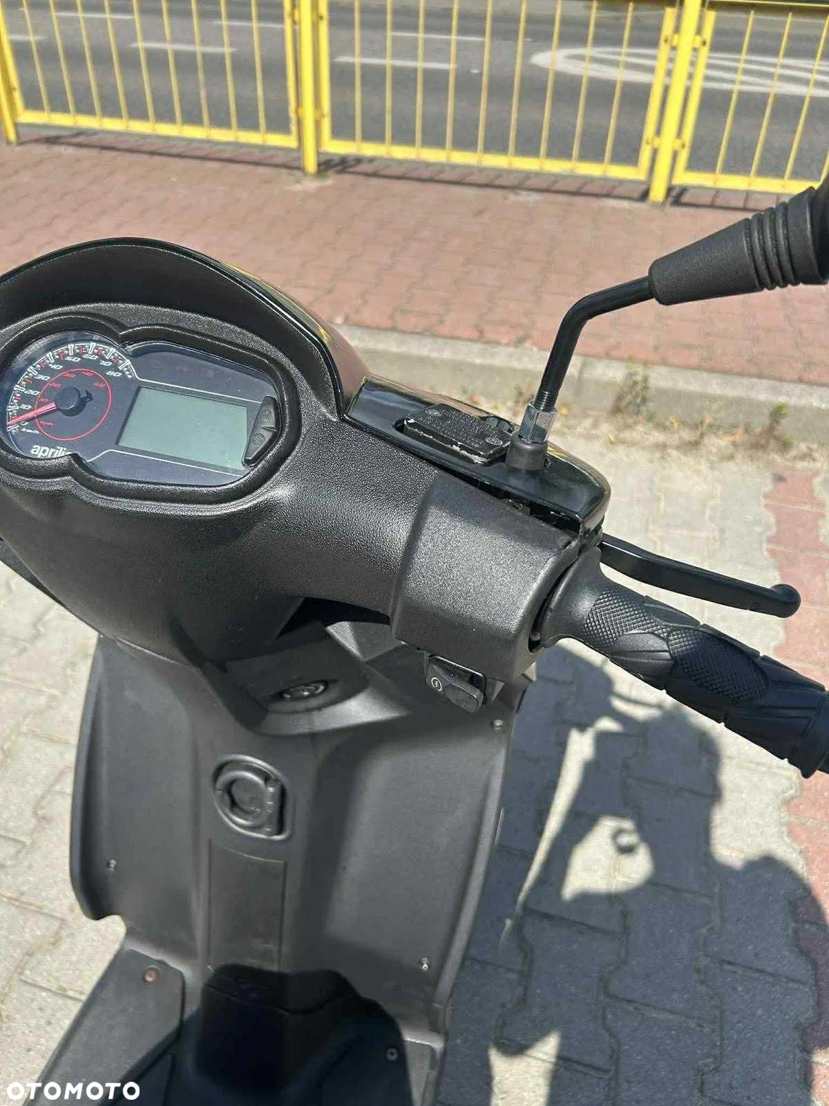 Aprilia SR - 9