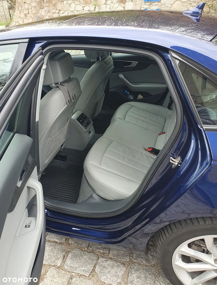Audi A4 Limousine 2.0 TFSI ultra S tronic design - 16