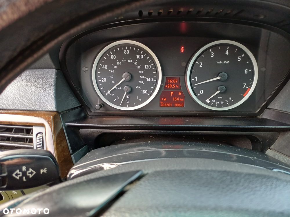 BMW Seria 5 530i - 11