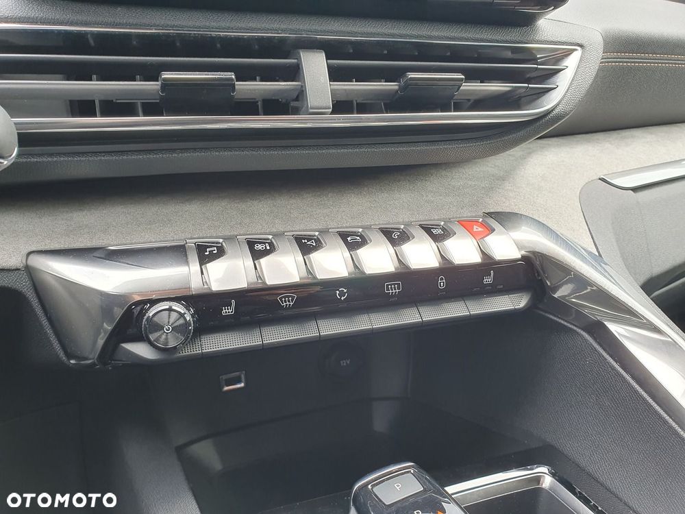 Peugeot 3008 1.2 PureTech GT S&S EAT8 - 23