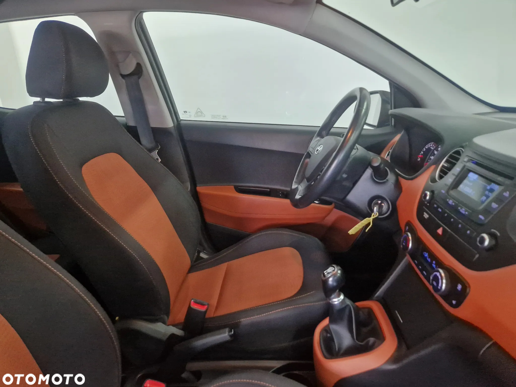 Hyundai i10 - 16