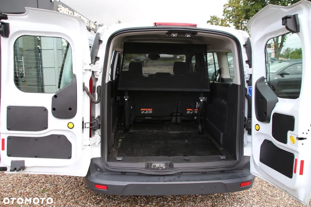 Ford Tourneo Connect Grand - 17