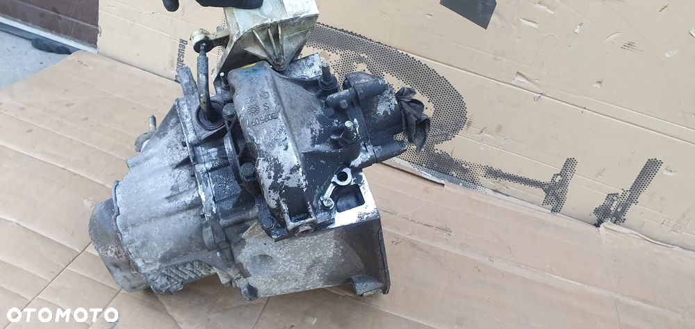 Skrzynia biegów manualna 5 biegów Peugeot 307 2.0 16V 20DM37 - 15