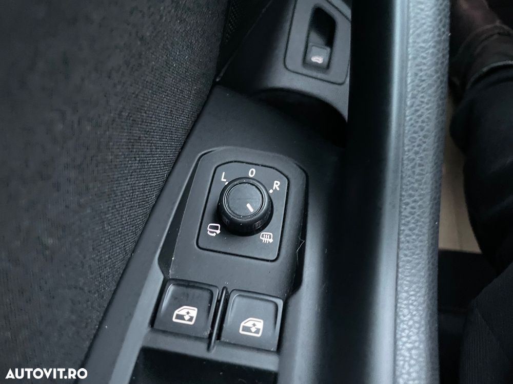 Volkswagen Passat - 21