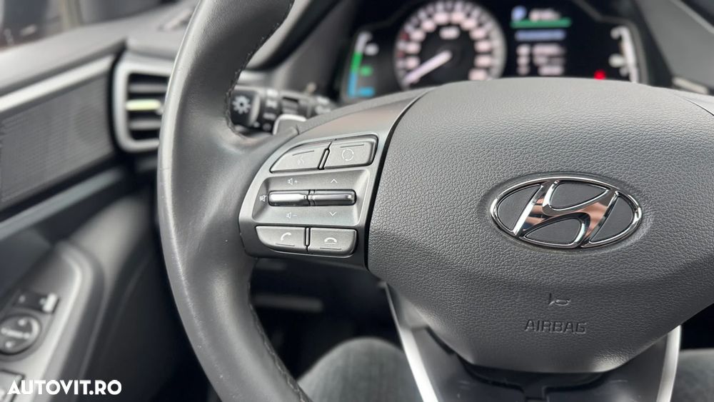 Hyundai IONIQ 1.6 GDI Style - 19