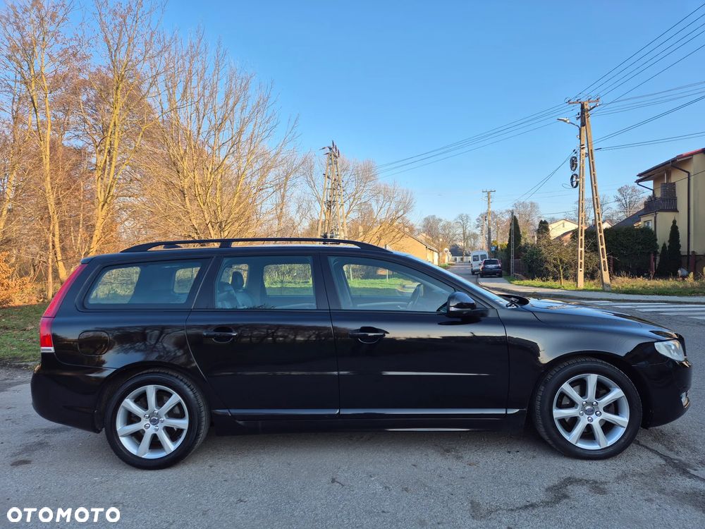 Volvo V70 D3 Summum - 18