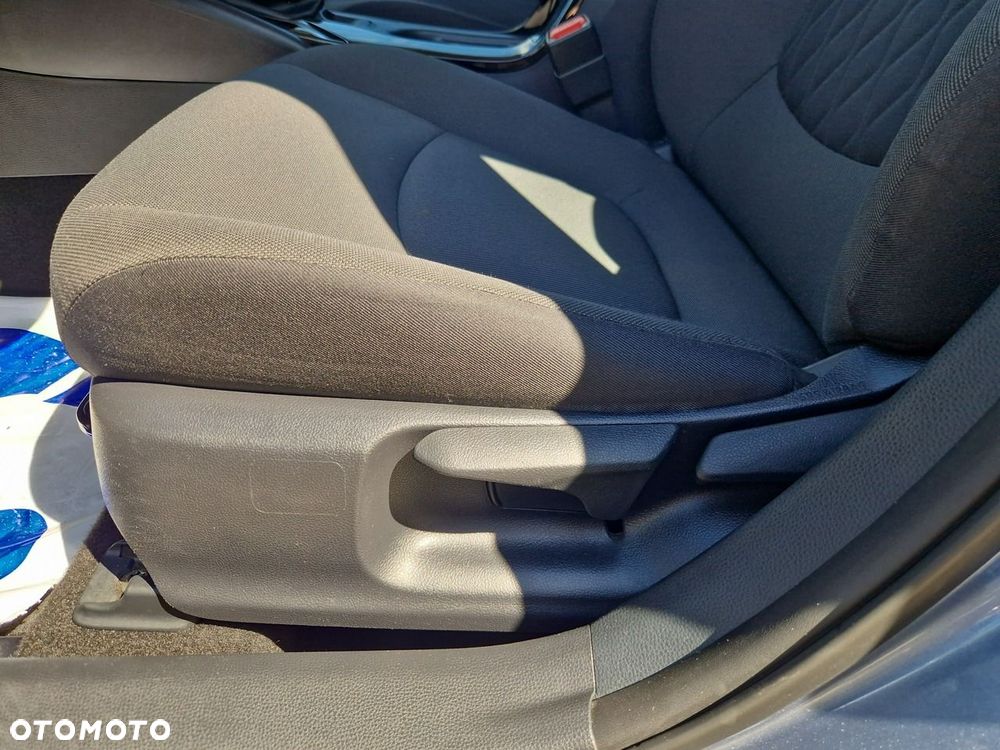 Toyota Corolla - 13