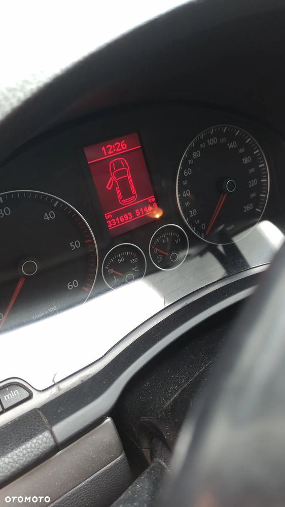 Volkswagen Golf 1.9 TDI DPF Edition BlueMotion - 16