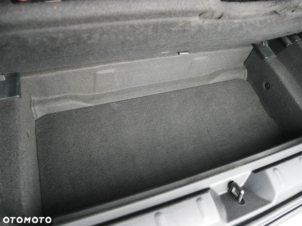 MINI ONE Classic Trim - 17