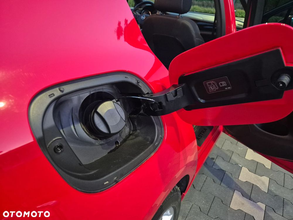 Opel Astra 1.4 Turbo Innovation - 28