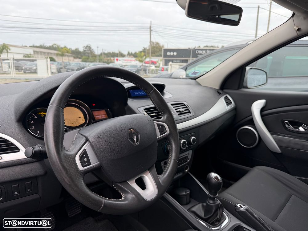 Renault Mégane Sport Tourer 1.5 dCi Dynamique SS - 9