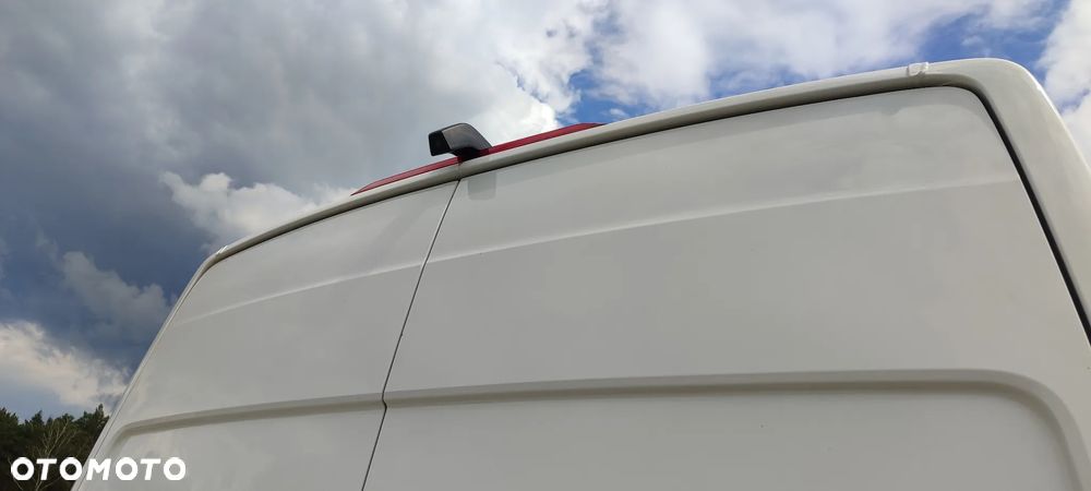 Volkswagen CRAFTER - 14