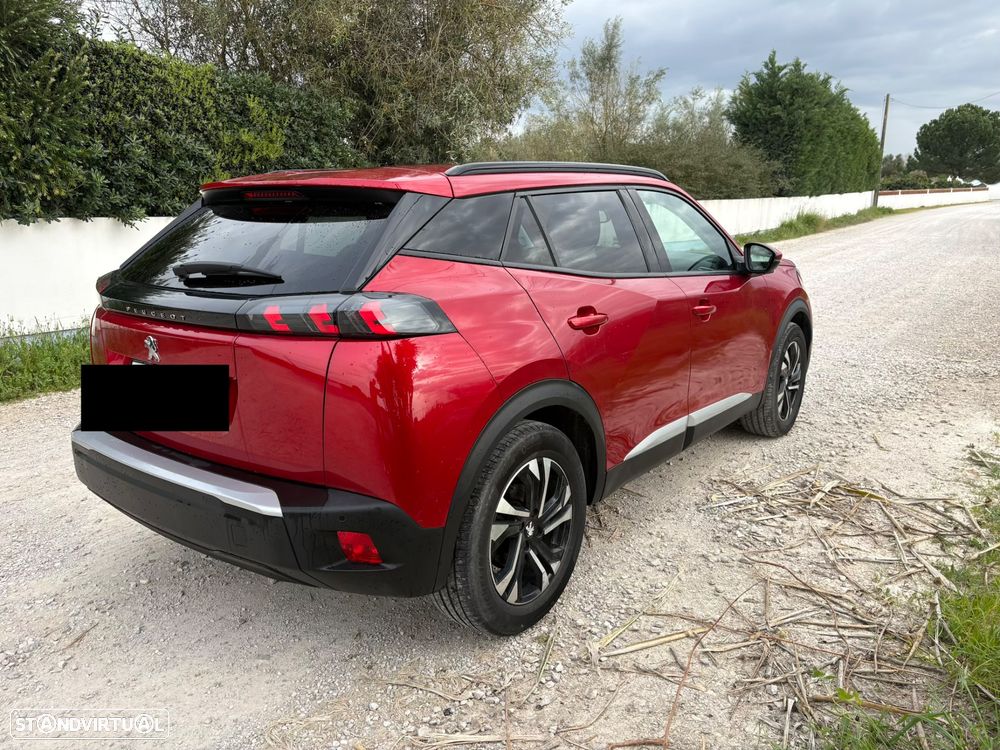 Peugeot e-2008 GT Pack - 4