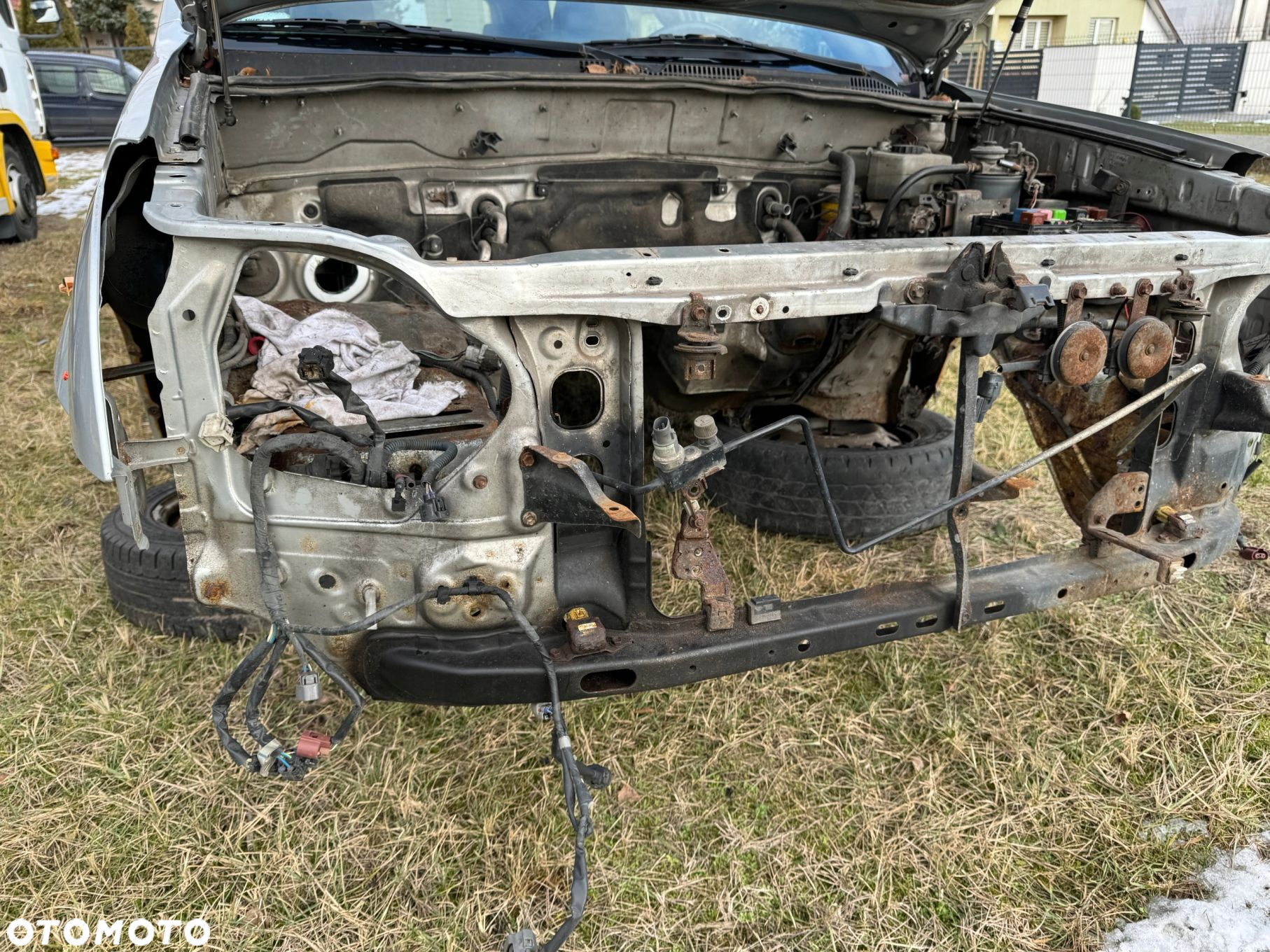 OKULAR PAS PRZEDNI WZMOCNIENIE CZOŁOWE FARTUCH TOYOTA LAND CRUISER 120 P+L - 2