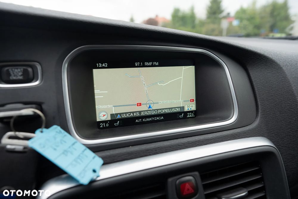 Volvo V40 D2 RDesign - 16
