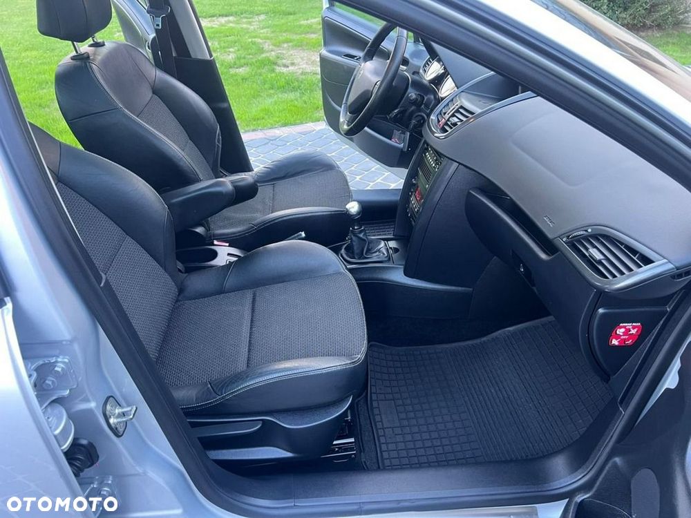 Peugeot 207 1.6 THP Platinum - 10