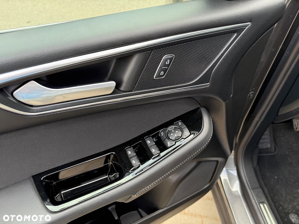 Ford S-Max 1.5 Eco Boost Start-Stopp TITANIUM - 20