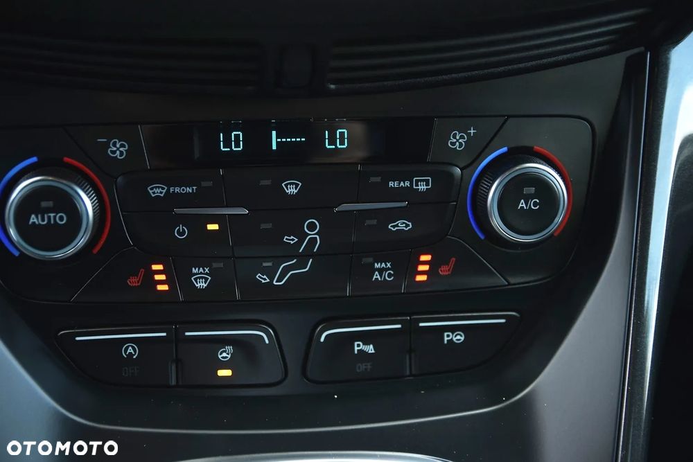 Ford Kuga 2.0 TDCi AWD ST-Line - 34
