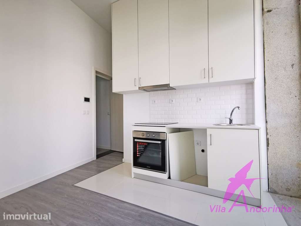 Apartamento T1 com Vista para a Praça da República - Centro Históri... - Grande imagem: 3/7