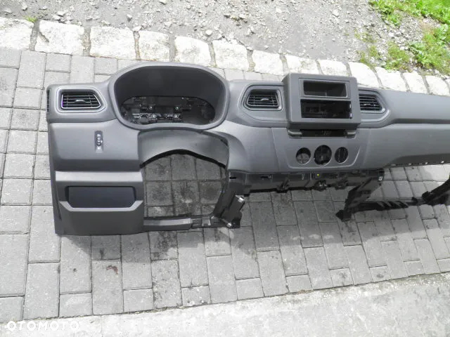 KONSOLA DESKA ROZDZIELCZA RENAULT MASTER IV 22r - 8