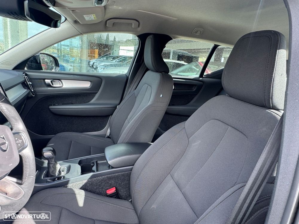 Volvo XC 40 1.5 T3 Momentum - 1