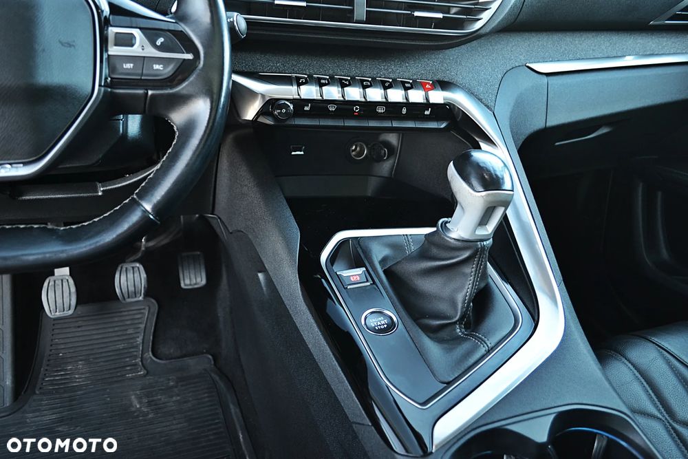 Peugeot 5008 BlueHDI 130 Allure Business-Paket - 31