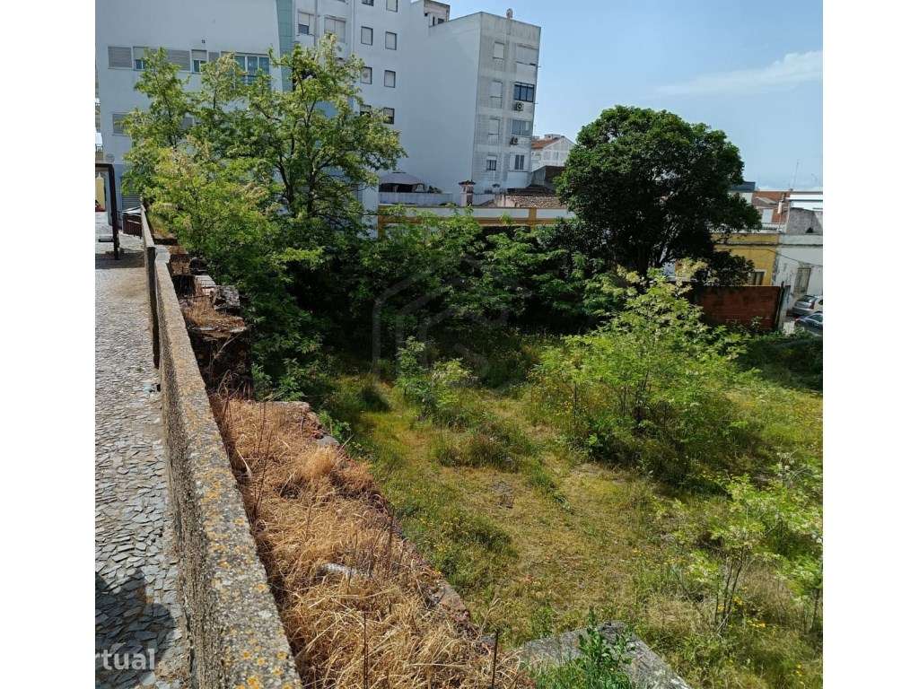 Terreno urbano, Beja - Grande imagem: 3/25