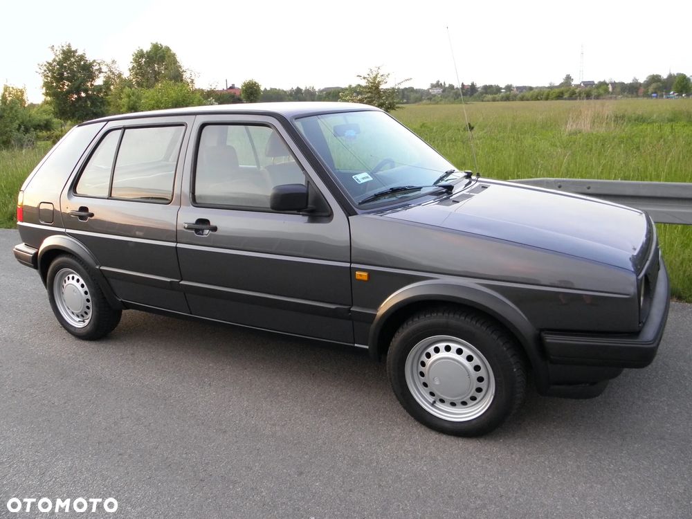 Volkswagen Golf 1.6 CL - 13