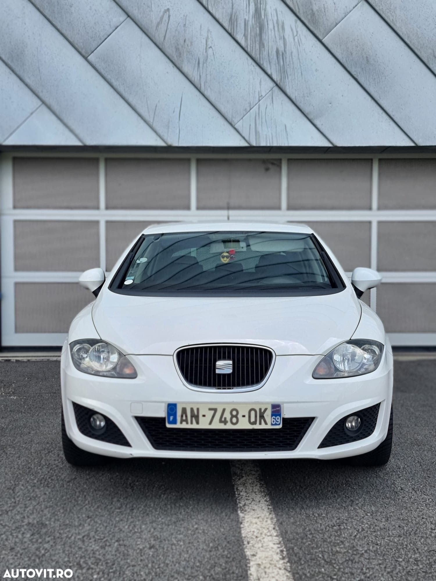 Seat Leon 2.0 TDI DPF Style - 1