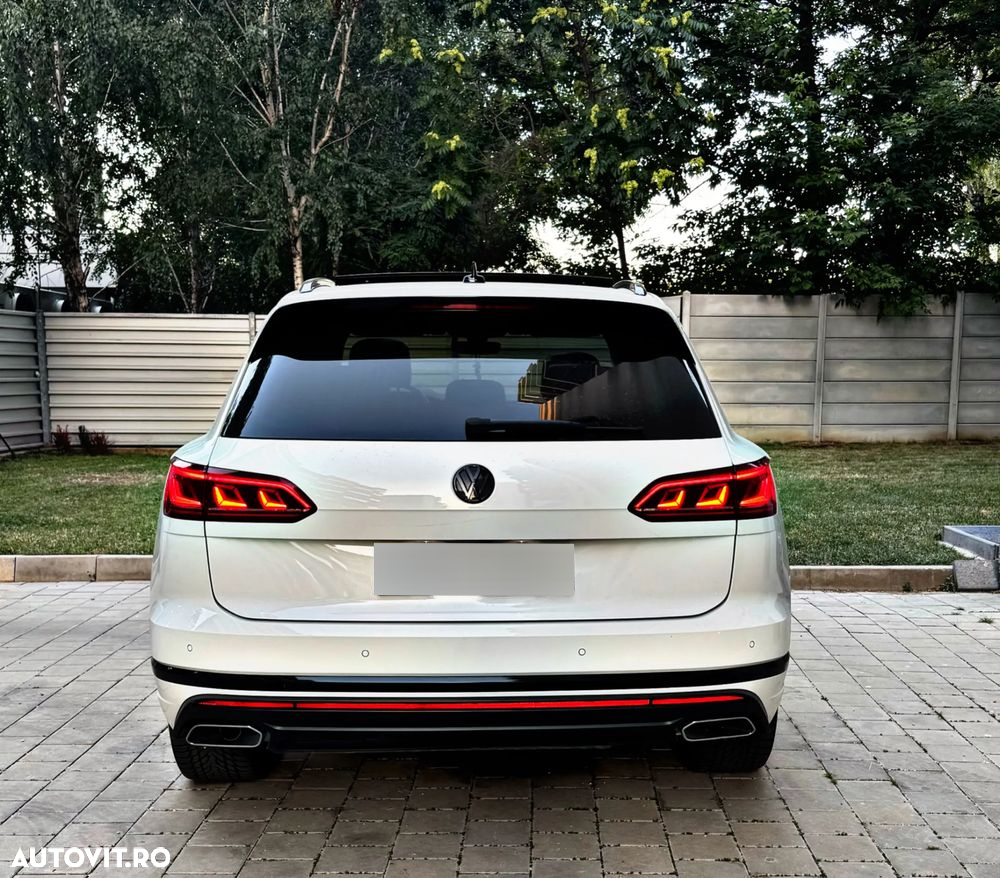 Volkswagen Touareg V6 TDI 4MOTION Elegance - 6