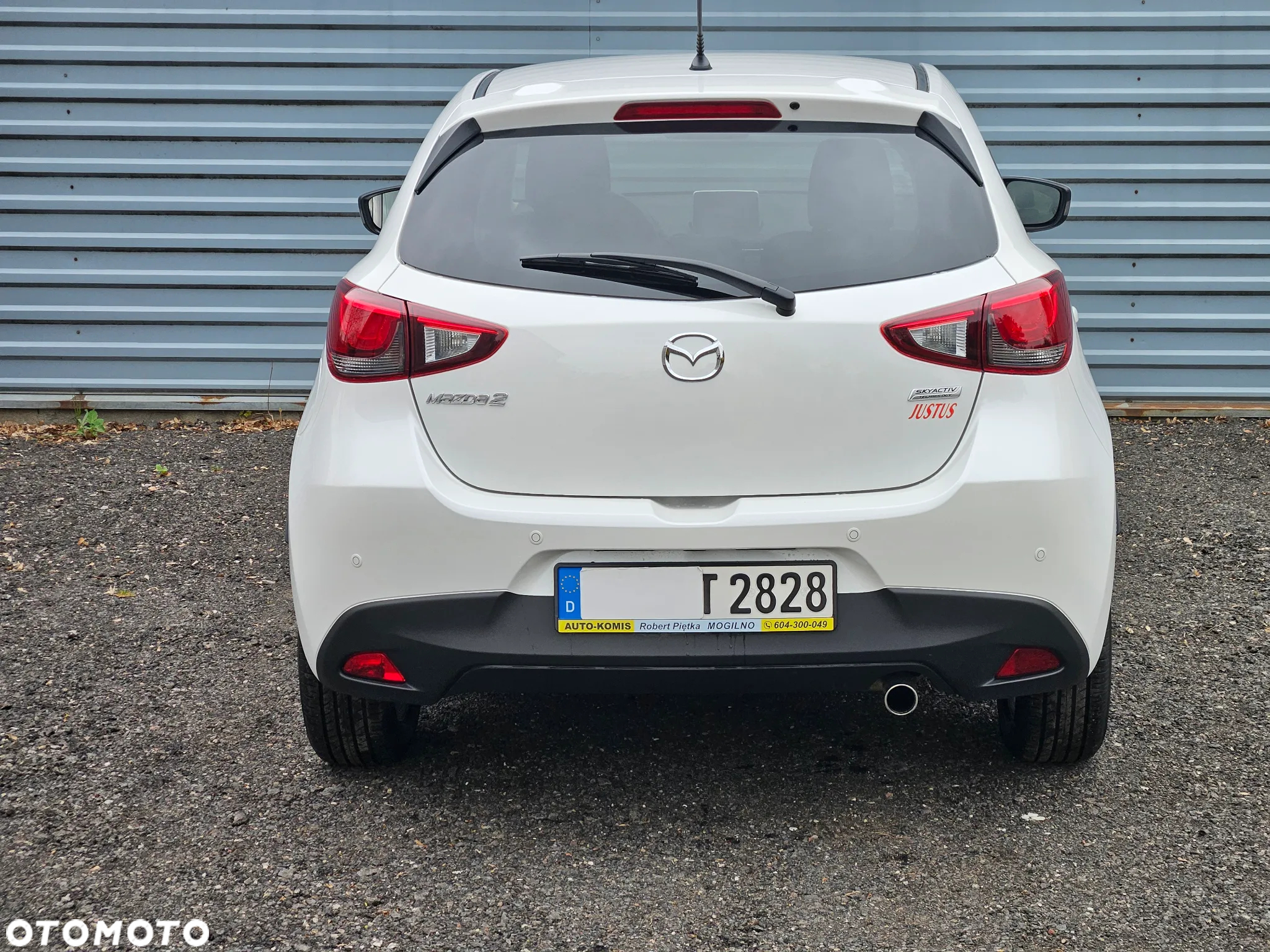 Mazda 2 - 5