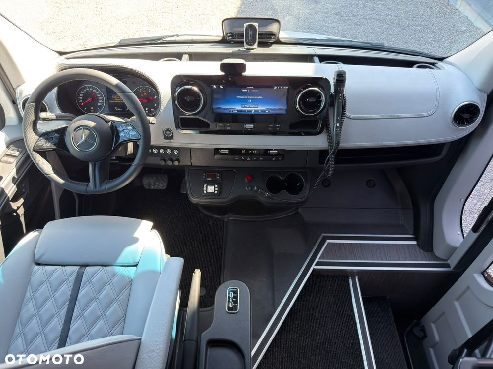 Mercedes-Benz Sprinter 519  rocznik 2026 - 19