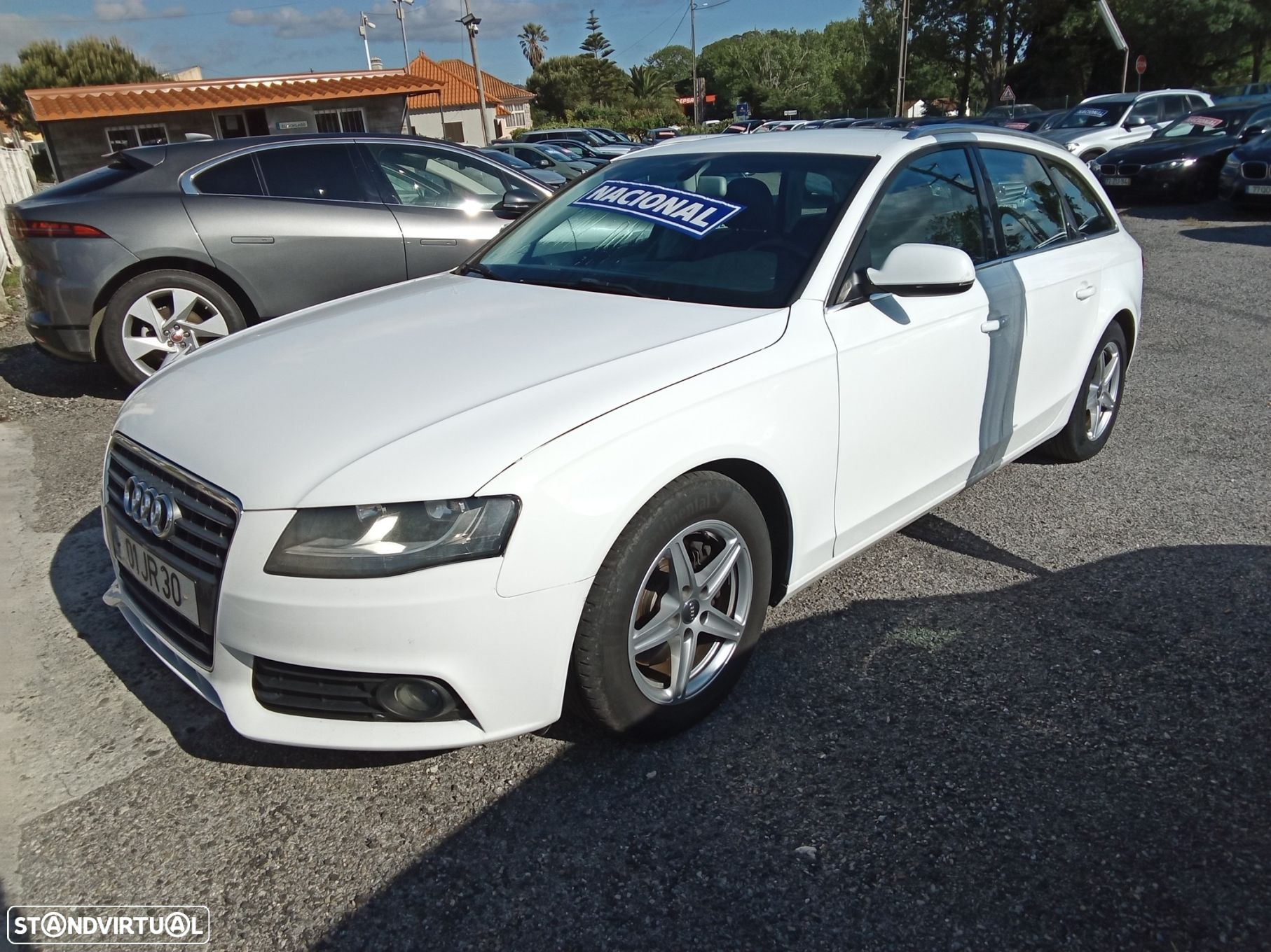 Audi A4 Avant 2.0 TDI Advance - 4